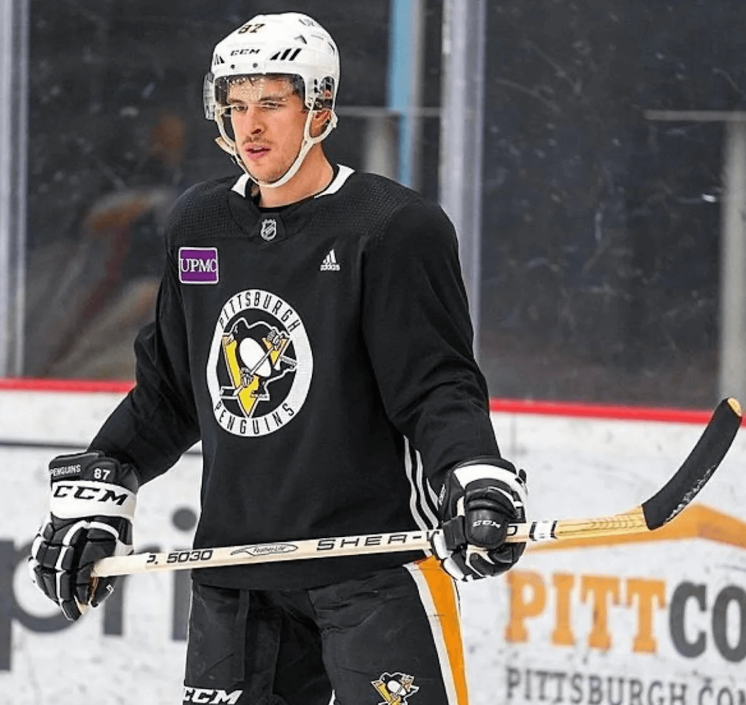 Hockey Stick Types: Wood vs. Composite