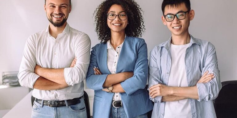 4 Tips For Becoming The Co-Worker Everyone Loves