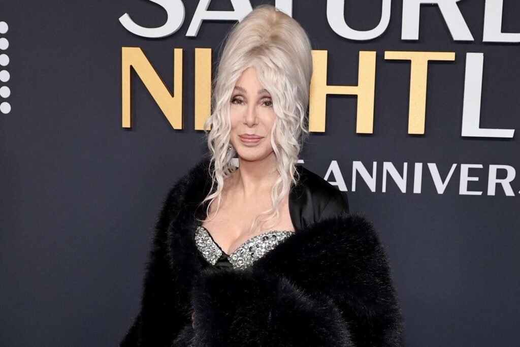 Cher, 78, Wows in a Plunging Crystal Black Gown at ‘SNL’ 50th Anniversary Special Cher, 78, Wows in a Plunging Crystal Black Gown at ‘SNL’ 50th Anniversary Special