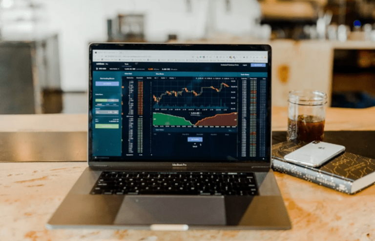 Finanzielle Bildung: Ein Weg zur finanziellen Freiheit Finanzielle Bildung: Ein Weg zur finanziellen Freiheit