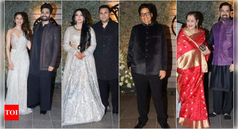 Jackky Bhagnani’s cousin Vicky Bhagnani hosts star-studded sangeet ceremony: Vashu Bhagnani, Rakul Preet Singh, Anu Malik among others attend | Hindi Movie News