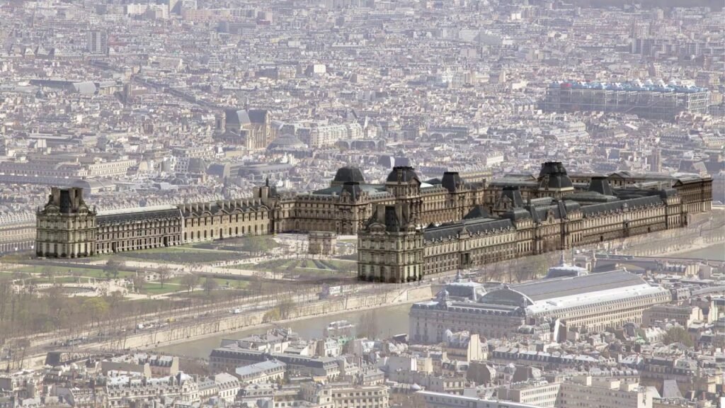 The Architectural History of the Louvre: 800 Years in Three Minutes The Architectural History of the Louvre: 800 Years in Three Minutes