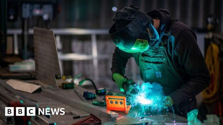 Trump announces 25% tariffs on all steel and aluminium imports Trump announces 25% tariffs on all steel and aluminium imports