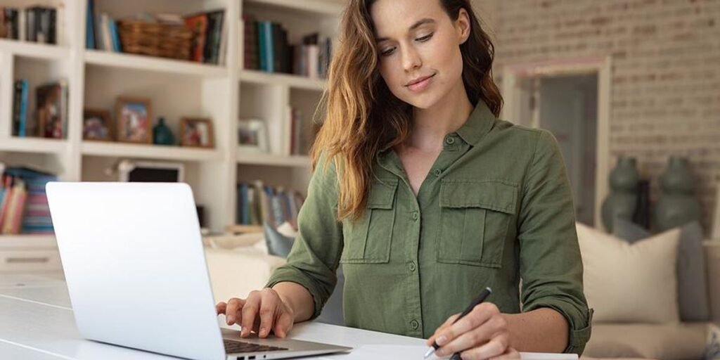 Job Search Tip: What You Should Never Do On Mondays Job Search Tip: What You Should Never Do On Mondays