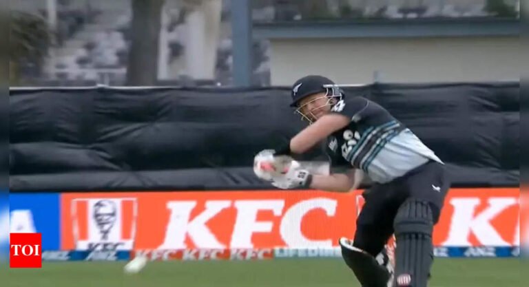WATCH: Tim Seifert smacks four sixes in single Shaheen Shah Afridi over | Cricket News WATCH: Tim Seifert smacks four sixes in single Shaheen Shah Afridi over | Cricket News