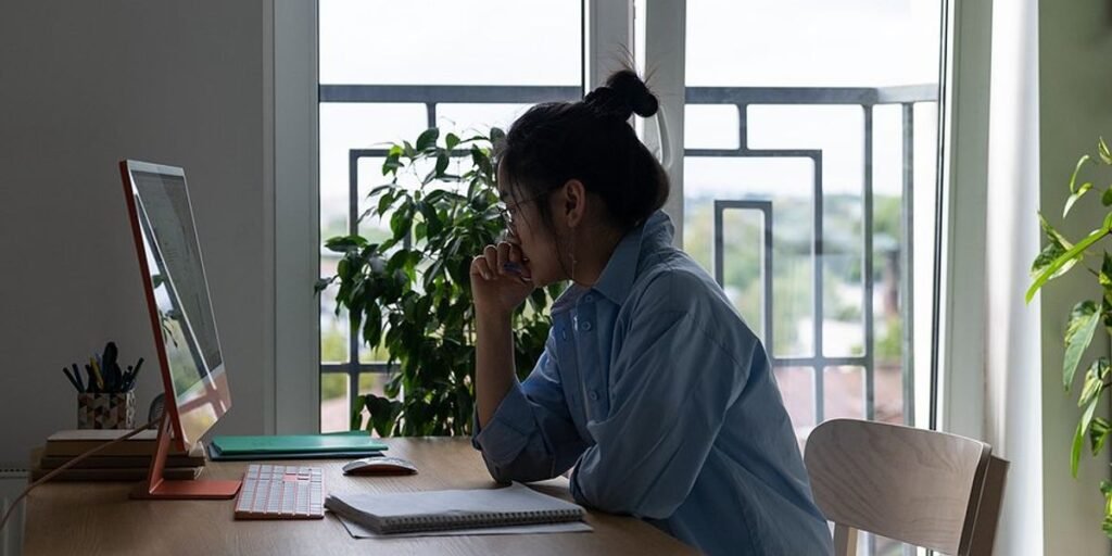 4 Things To Consider Before Taking A Lower-Level Position