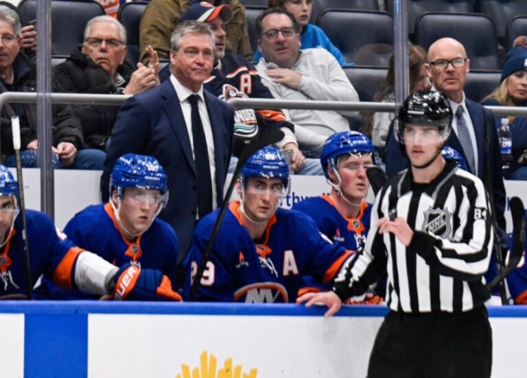 NHL Rumors: Could Patrick Roy’s Days as the New York Islanders Head Coach be Numbered?