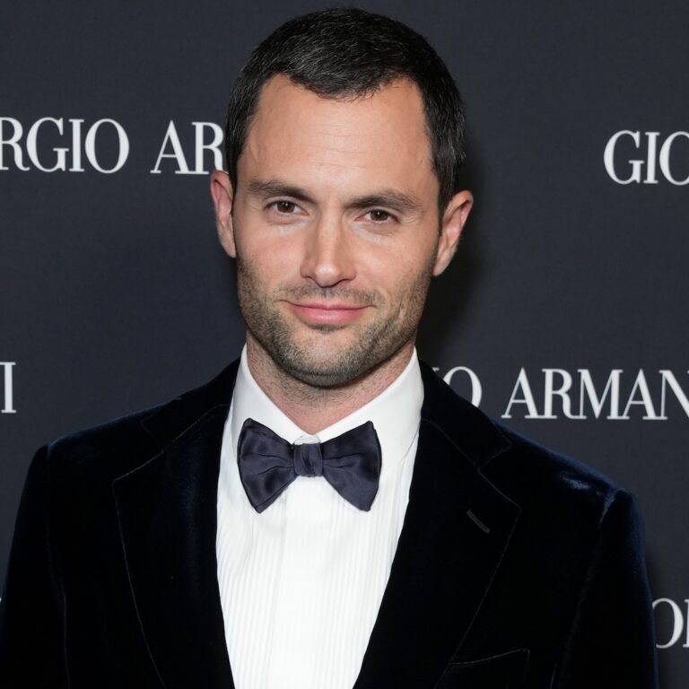Penn Badgley Will “Never” Do You, Gossip Girl Crossover