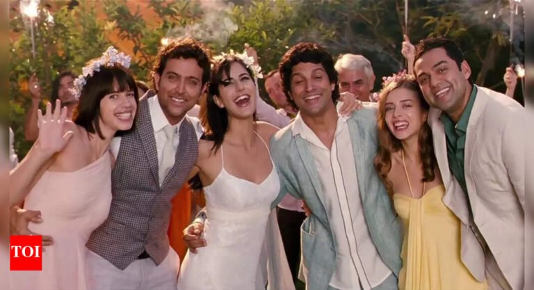 Kalki Koechlin reveals people in Spain didn’t recognise Hrithik Roshan or Katrina Kaif: ‘Zindagi Na Milegi Dobara didn’t feel like a big film’ | Hindi Movie News Kalki Koechlin reveals people in Spain didn’t recognise Hrithik Roshan or Katrina Kaif: ‘Zindagi Na Milegi Dobara didn’t feel like a big film’ | Hindi Movie News