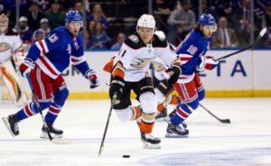 NHL Rumors: Islanders, Penguins, Bruins, Kings, Ehlers, and Lafreniere