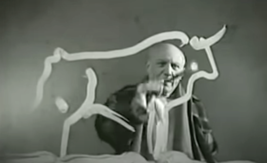 Watch Pablo Picasso’s Creative Process Unfold in Real-Time: Rare Footage Shows Him Creating Drawings of Faces, Bulls & Chickens