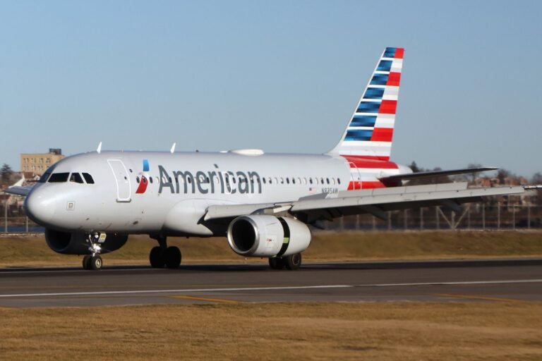 American Airlines Flight Makes Emergency Landing Due to ‘Mechanical Issue’ American Airlines Flight Makes Emergency Landing Due to ‘Mechanical Issue’