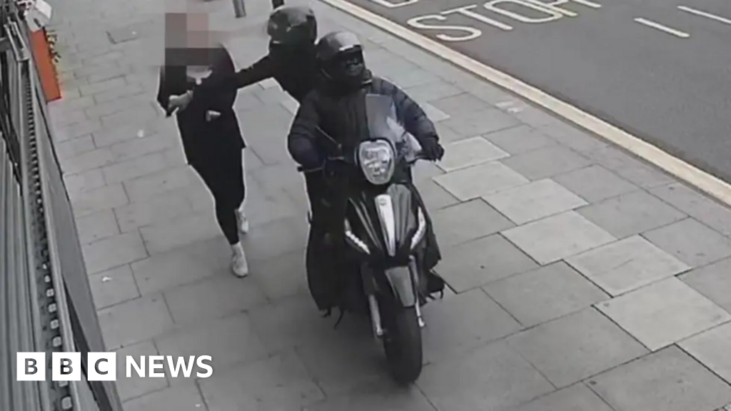 Apple and Google clash with police and MPs over phone thefts Apple and Google clash with police and MPs over phone thefts