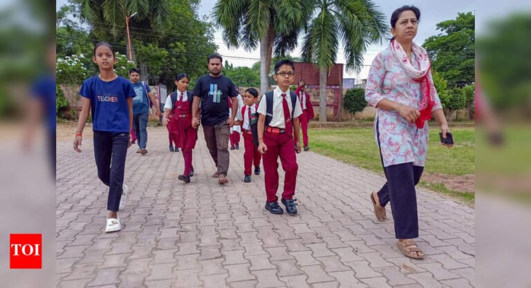 Chhattisgarh government plans to develop modern education hub in Bilaspur, issues official statement Chhattisgarh government plans to develop modern education hub in Bilaspur, issues official statement