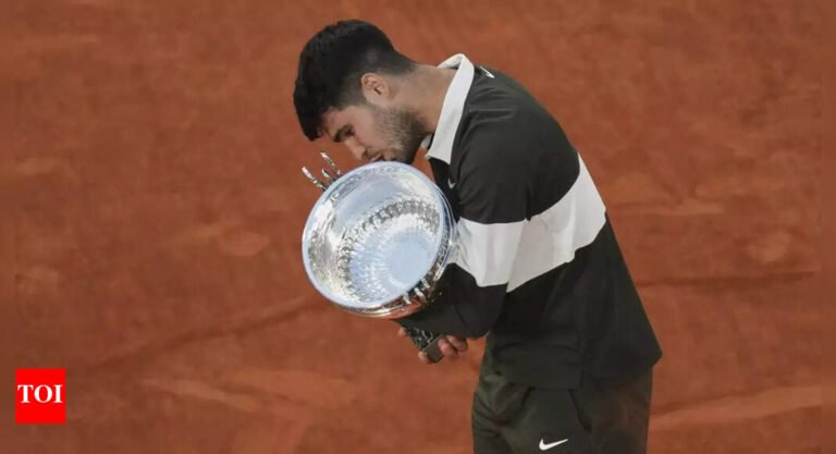 French Open 2025 Final: Carlos Alcaraz saves three match points, outlasts Jannik Sinner to defend Roland-Garros crown | Tennis News