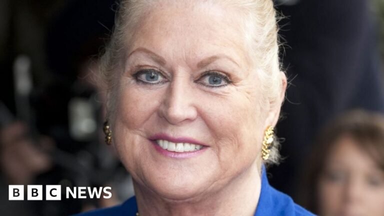 How Kim Woodward became a one-liner legend How Kim Woodward became a one-liner legend