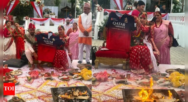 IPL 2025 Final: RCB fans sport jerseys at wedding, temples and perform havans before PBKS clash – watch | Cricket News IPL 2025 Final: RCB fans sport jerseys at wedding, temples and perform havans before PBKS clash – watch | Cricket News