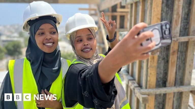 Somalia’s construction boom in Mogadishu gives women high ambitions Somalia’s construction boom in Mogadishu gives women high ambitions