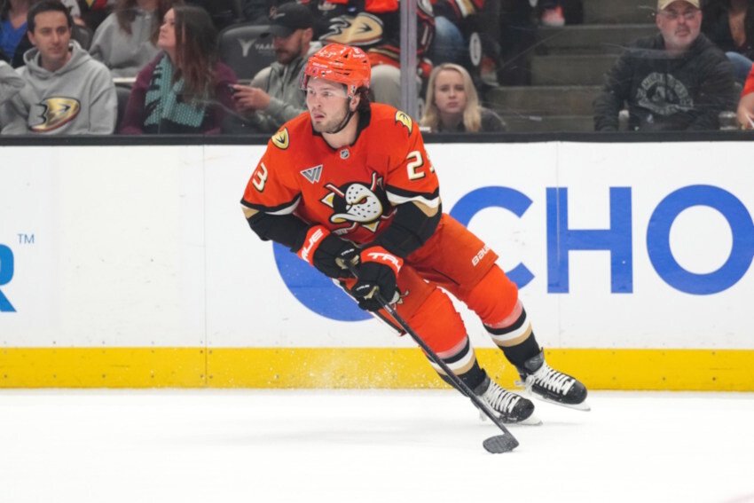 Anaheim Ducks Still Working on Signing Mason McTavish