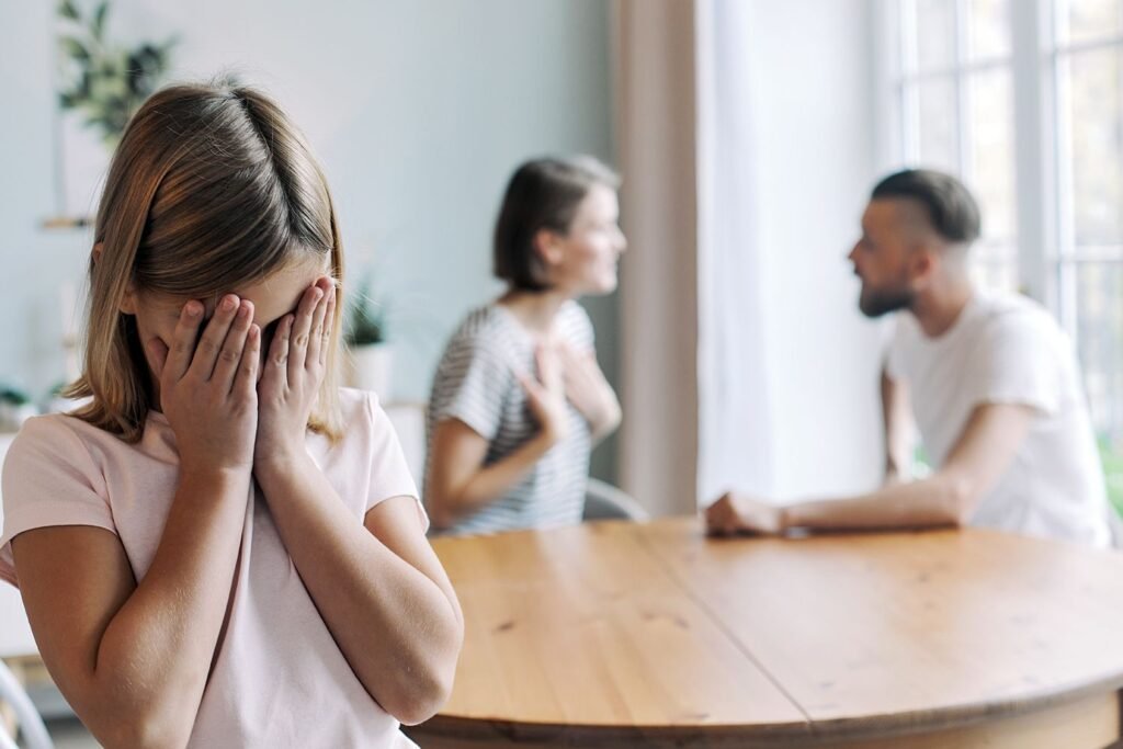 Child-Free Woman Refuses to Babysit Brother’s Kids for Free After He Criticizes Her