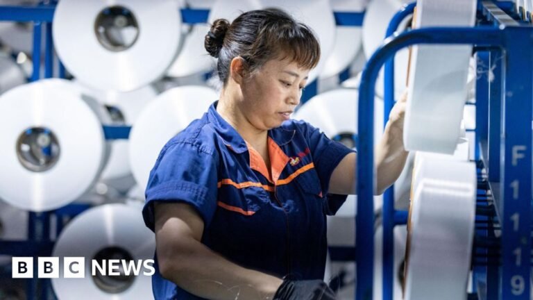 China growth slows as trade turmoil weighs on economy