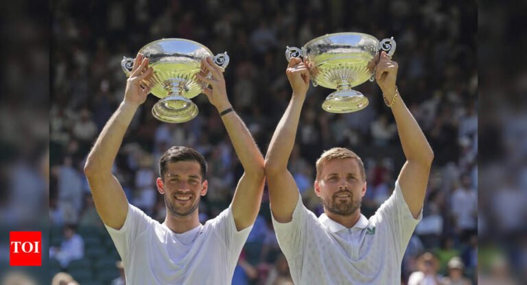 Historic! Julian Cash and Lloyd Glasspool become first British pair of modern era to win men’s doubles title at Wimbledon 2025 | Tennis News Historic! Julian Cash and Lloyd Glasspool become first British pair of modern era to win men’s doubles title at Wimbledon 2025 | Tennis News