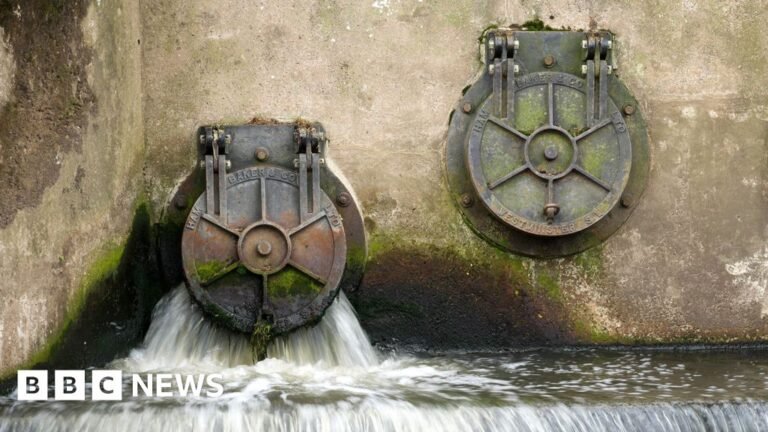 Serious water pollution in England up 60%, government says