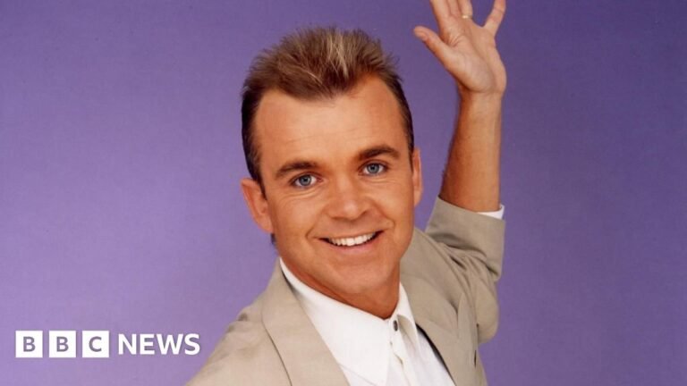 TV magician Wayne Dobson dies, aged 68 TV magician Wayne Dobson dies, aged 68