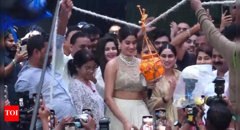 Janhvi Kapoor responds to trolling over saying ‘Bharat Mata ki Jai’ at Dahi Handi event: ‘Unke bolne ke baad nahi bolti toh problem’ | Hindi Movie News