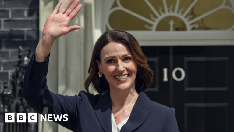 ‘Playing the prime minister changes your perception of politics’ says Suranne Jones ‘Playing the prime minister changes your perception of politics’ says Suranne Jones