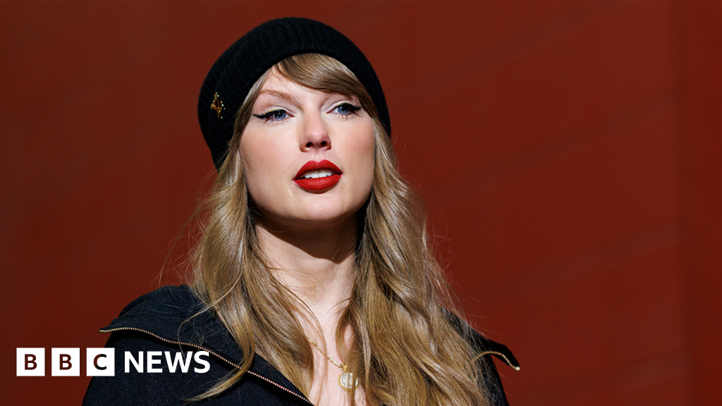 Pornographic Taylor Swift deepfakes generated by Musk’s Grok AI Pornographic Taylor Swift deepfakes generated by Musk’s Grok AI