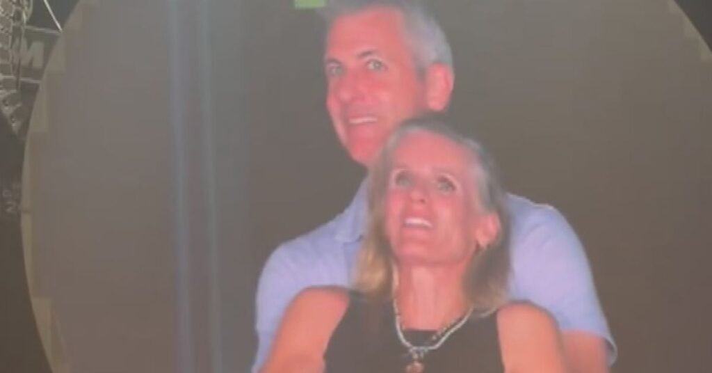 Coldplay kiss cam HR executive Kristin Cabot files for divorce from husband Andrew Cabot, according to reports Coldplay kiss cam HR executive Kristin Cabot files for divorce from husband Andrew Cabot, according to reports