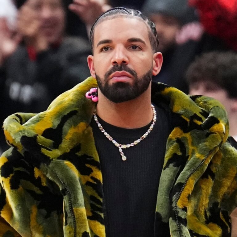 Drake on Plastic Surgery Abs Rumors, BBL Drake on Plastic Surgery Abs Rumors, BBL