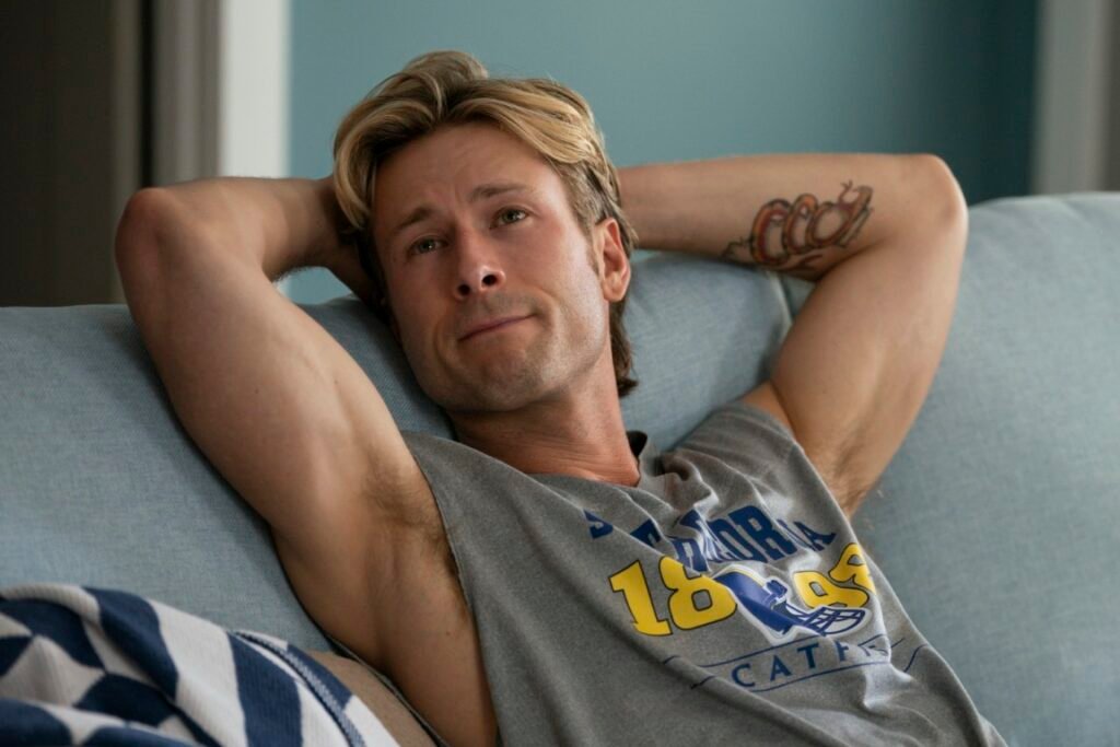 Hulu’s “Chad Powers” Wastes Talents of Glen Powell | TV/Streaming