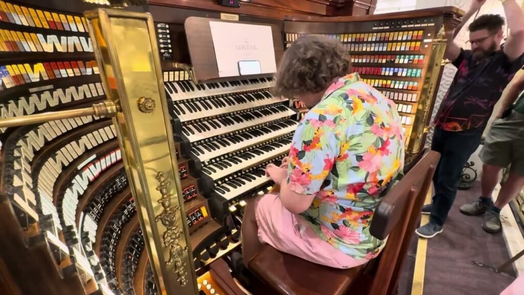 The World’s Most Famous Organ Piece Played on the World’s Largest Fully Operational Pipe Organ The World’s Most Famous Organ Piece Played on the World’s Largest Fully Operational Pipe Organ