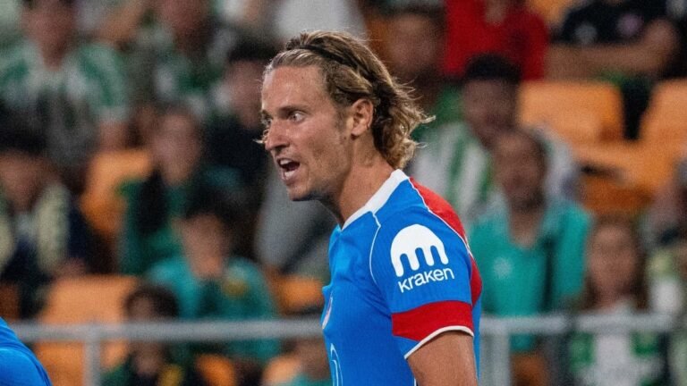 Atletico Madrid get much-needed win over Real Betis to return to LaLiga top four