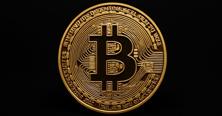 Bitcoin Price Sinks To 8,000 Amid New Trade Tensions