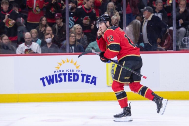 NHL Rumors: Could Shane Pinto End Up With a Short-Term Deal with the Senators?