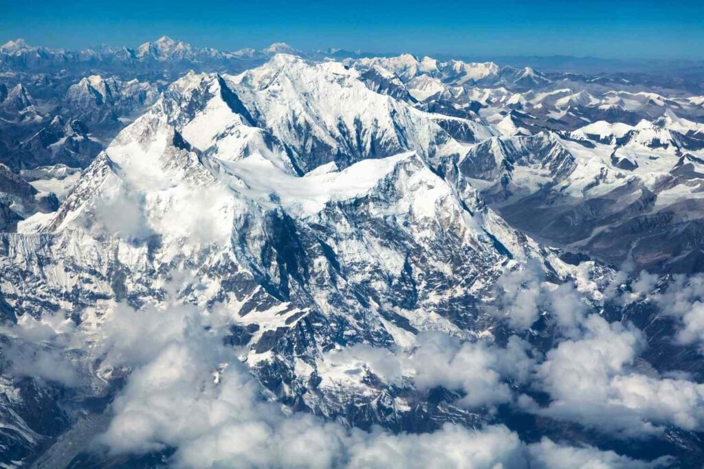 7 Dead Following Avalanche on Mountain in Nepal: Reports 7 Dead Following Avalanche on Mountain in Nepal: Reports