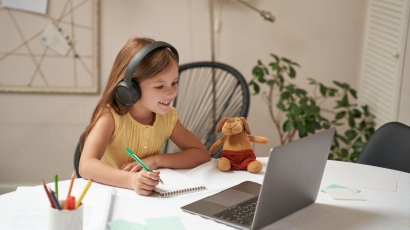 Choosing eLearning Content Providers By Customer Type Choosing eLearning Content Providers By Customer Type