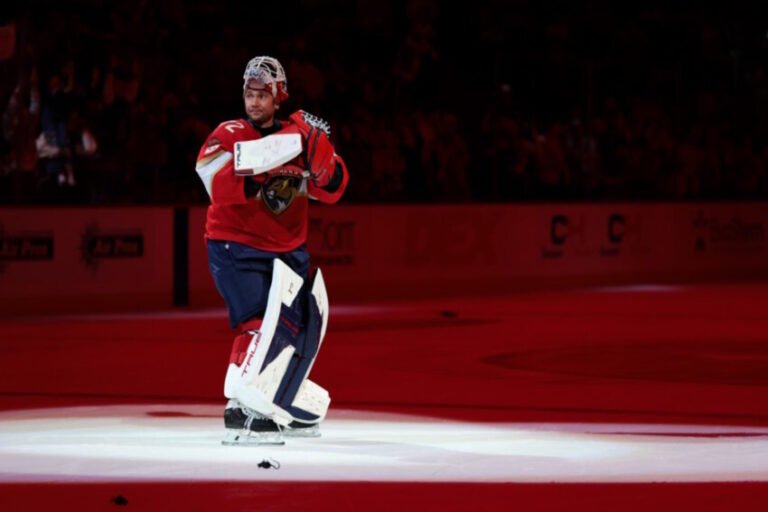 Florida Panthers and Sergei Bobrovsky Slow Playing Extension Talks