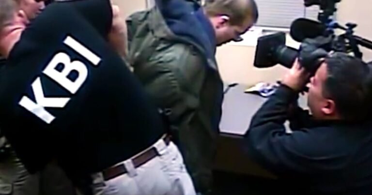 Predators review – one of the most valuable… Predators review – one of the most valuable…