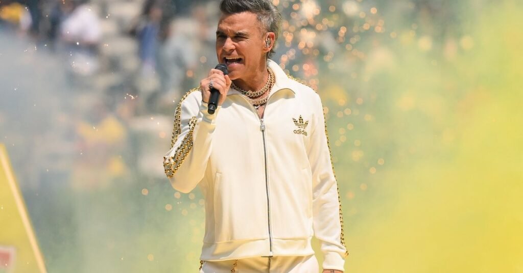 Robbie Williams claims weight loss drugs might be ruining his sight