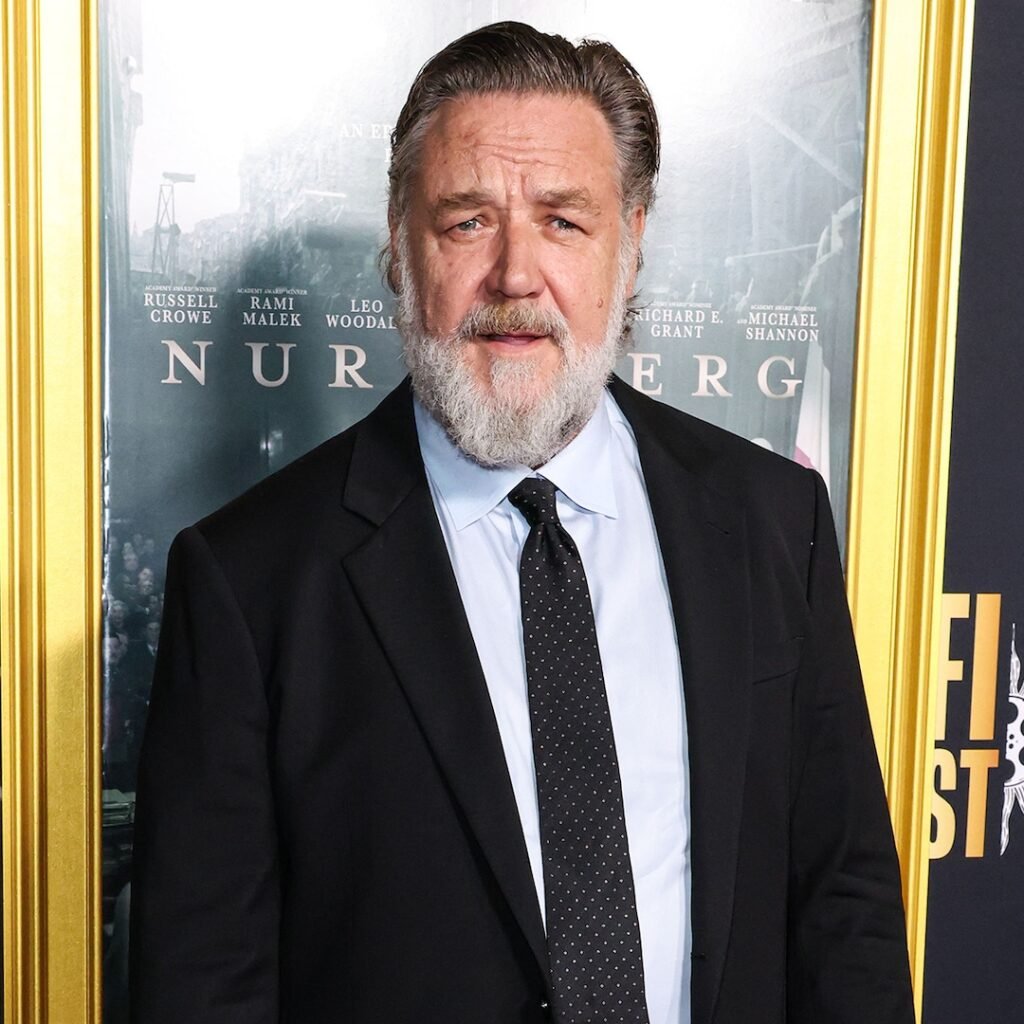 Russell Crowe Reveals 55-Lb. Weight Loss