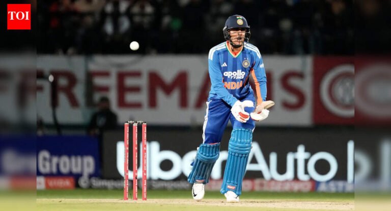 ‘Ghar pe kisiko bolo nazar utar de’: Sunil Gavaskar’s heartfelt advice to Shubman Gill after T20 World Cup snub | Cricket News