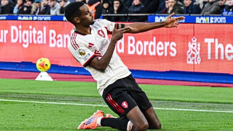 Liverpool confirm Alexander Isak surgery after suffering broken leg against Tottenham