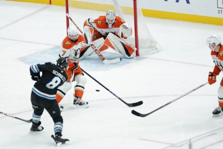 NHL Rumors: Maple Leafs, Devils, and 10 Players Who Could Be ‘Own Rentals’ NHL Rumors: Maple Leafs, Devils, and 10 Players Who Could Be ‘Own Rentals’