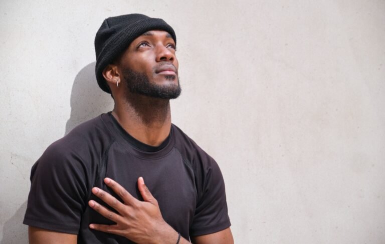 Why I Pledge Allegiance to the Constitution — Not the Flag Why I Pledge Allegiance to the Constitution — Not the Flag