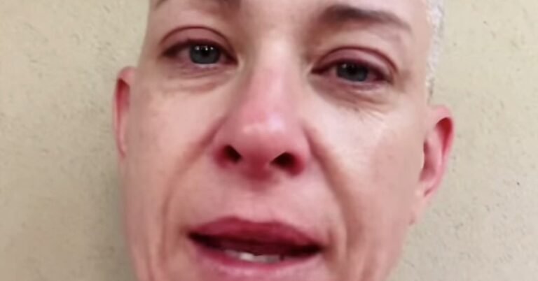 Bardot reunion: Bardot singer Katie Underwood calls out online ‘bullying’ over band’s reunion: ‘If this continues there’s no way I’m doing a tour’ Bardot reunion: Bardot singer Katie Underwood calls out online ‘bullying’ over band’s reunion: ‘If this continues there’s no way I’m doing a tour’