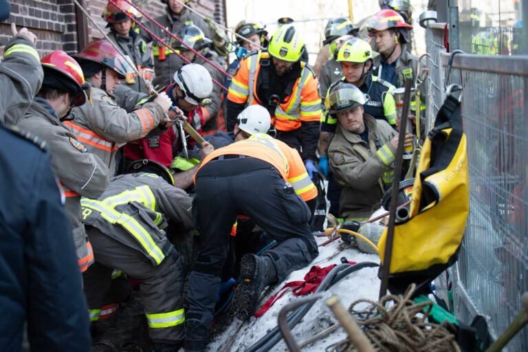 Construction Worker Rescued After Being Stuck in Excavation Hole for Over 5 Hours Construction Worker Rescued After Being Stuck in Excavation Hole for Over 5 Hours